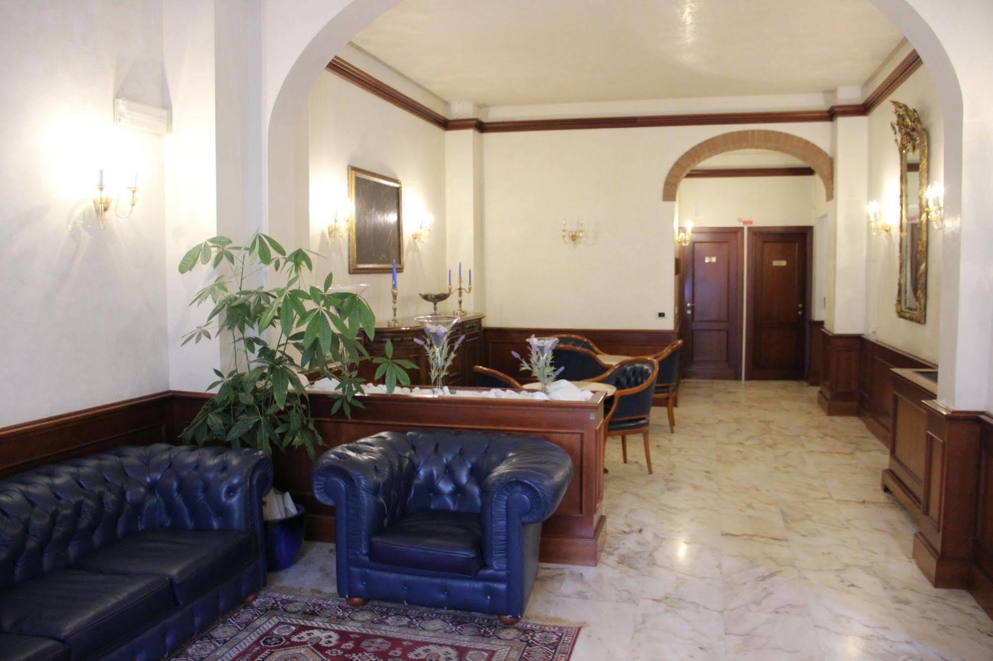 Hotel Posta Cecina  Luaran gambar