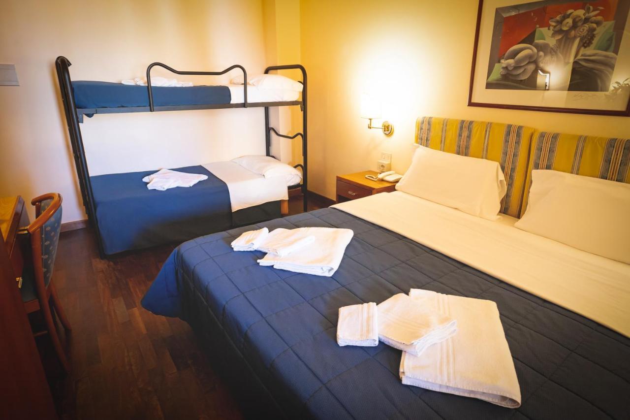 Hotel Posta Cecina  Luaran gambar