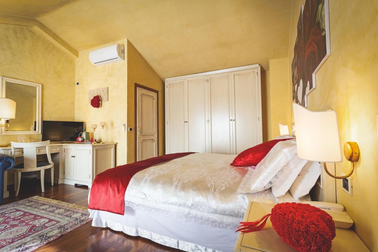 Hotel Posta Cecina  Luaran gambar