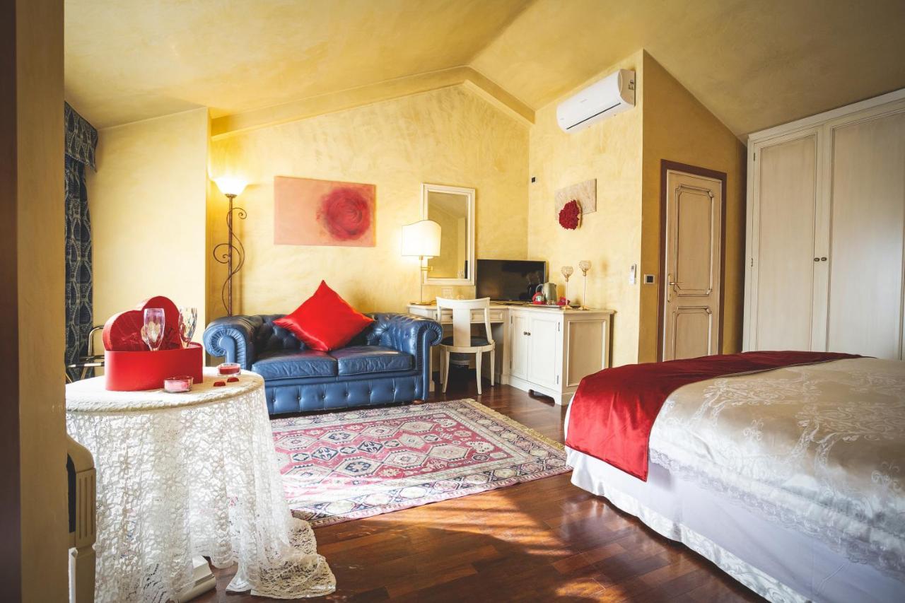 Hotel Posta Cecina  Luaran gambar