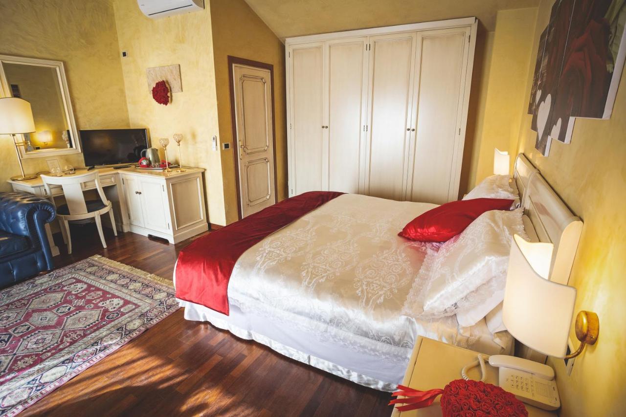 Hotel Posta Cecina  Luaran gambar