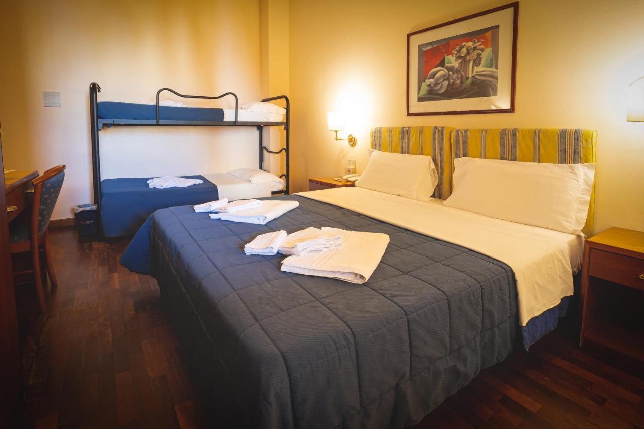 Hotel Posta Cecina  Luaran gambar